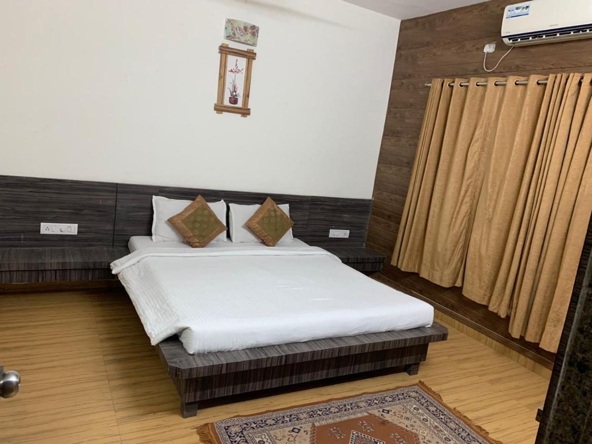 Ruturaj Inn Alībāg Esterno foto