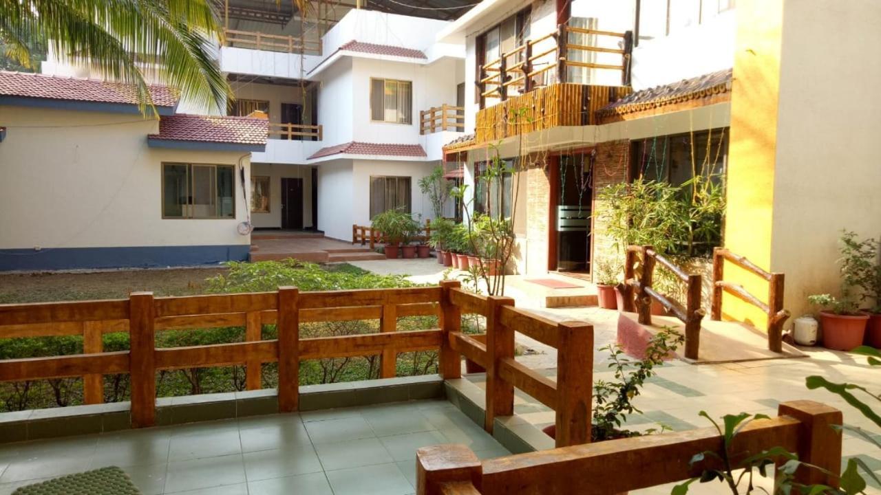 Ruturaj Inn Alībāg Esterno foto